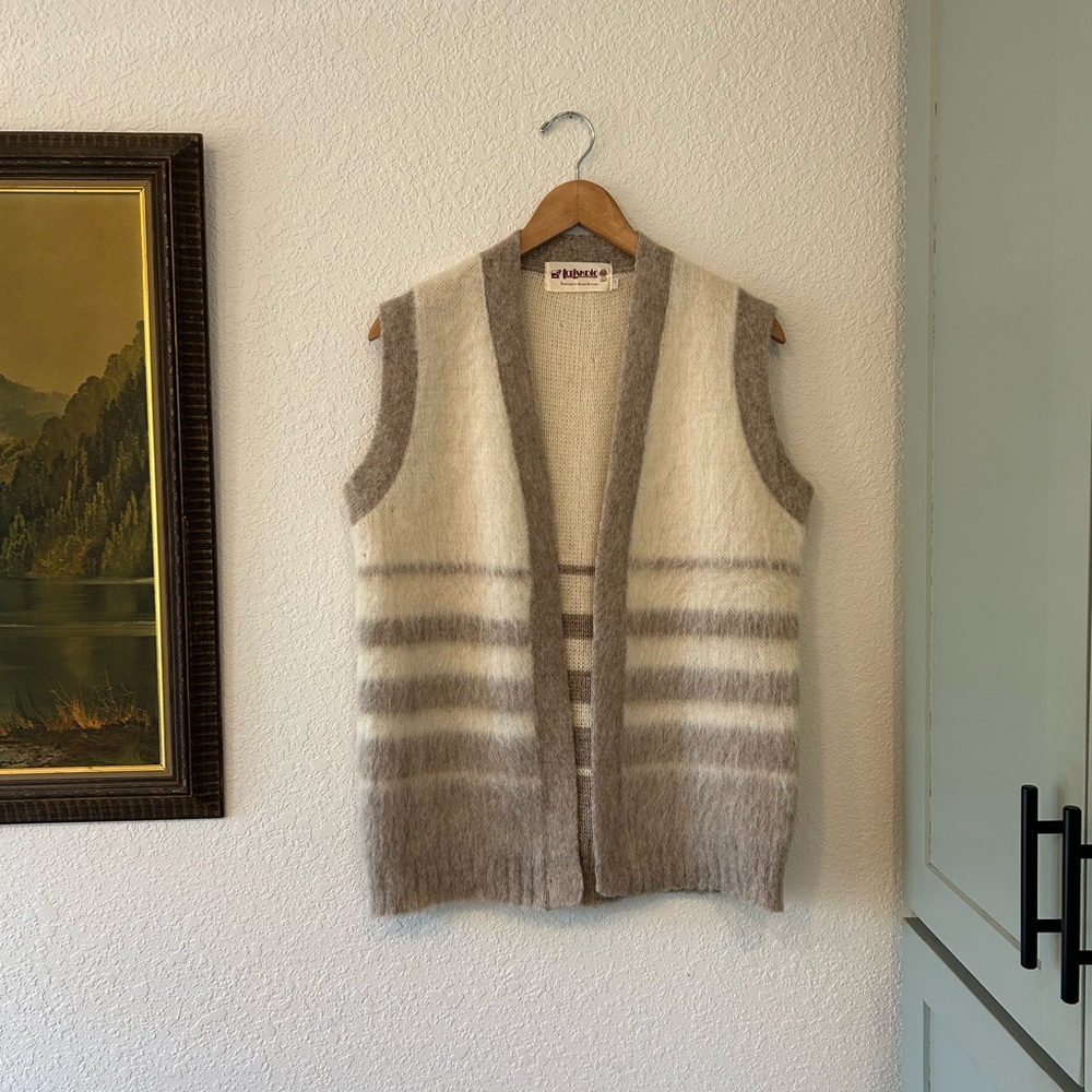 Icelandic 100% wool sweater